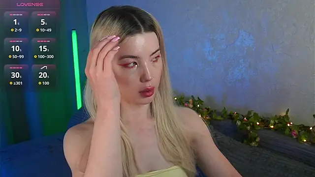 LindaThackerr webcam