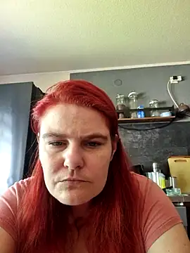GoldenWifee webcam