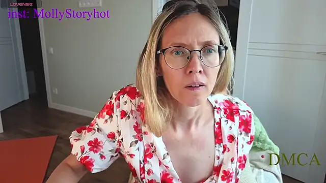 MollyStory webcam