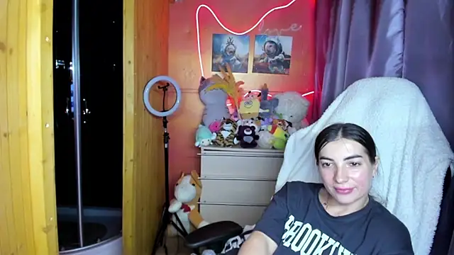 Fiery_Brunette_ webcam