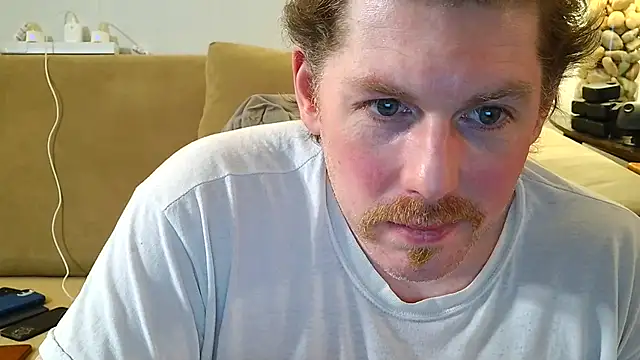 9VOLTT live cam on StripChat
