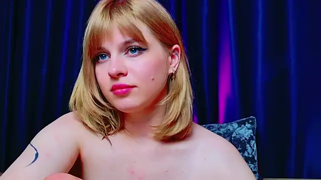 _Alison__ webcam