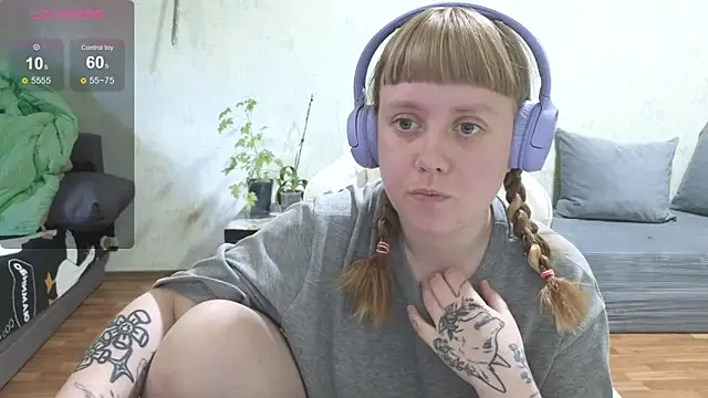 Watch June_shy0 live on EroticFlix - High definition streams