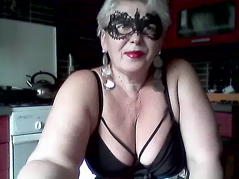 Watch Lisa_Suzie live on EroticFlix - High definition streams