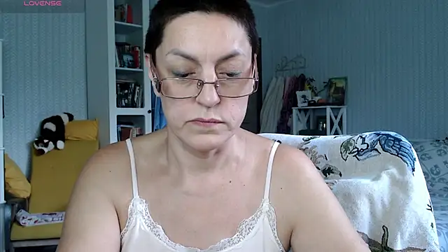 BloomingAllure webcam