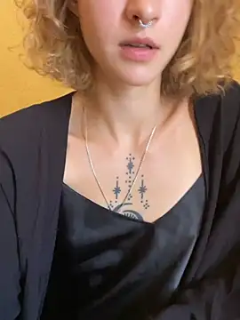__grace__ webcam