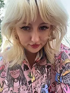 RonnieKiss webcam