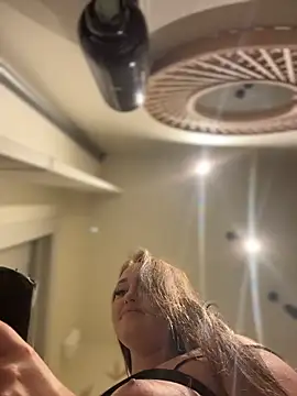 KiraSunshine webcam