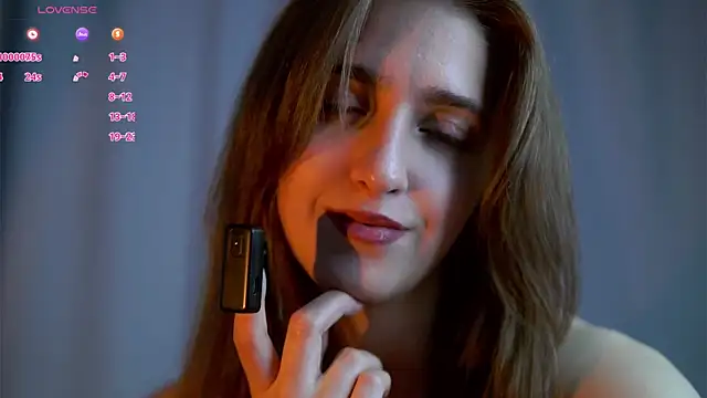 ClarineCasebolt webcam