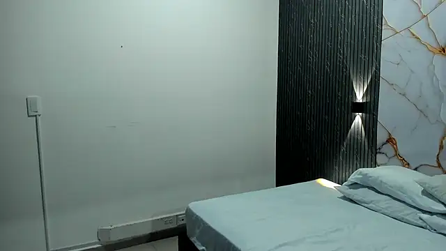 AlexxNoir webcam