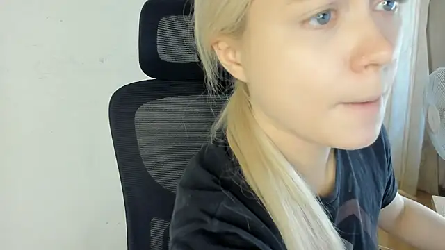 MidnightPoise webcam