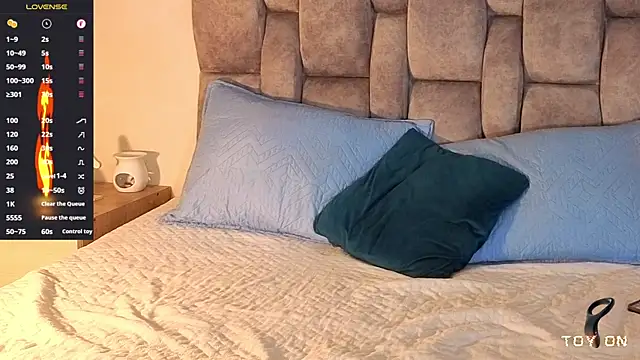 isaacblaze_ webcam