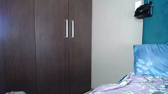 SexyAdel12 webcam