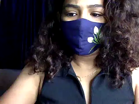 Nisha-moon webcam