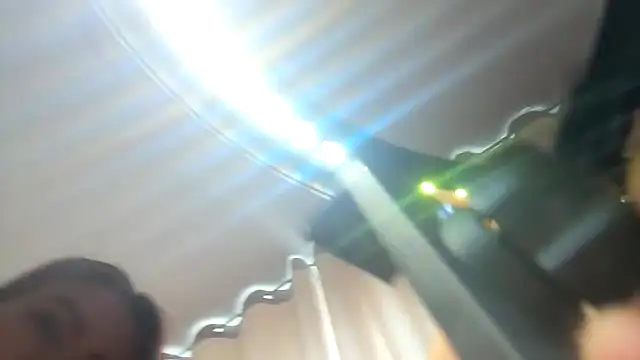LolaOops webcam