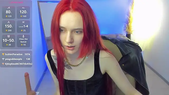 CrimsonMarquise webcam