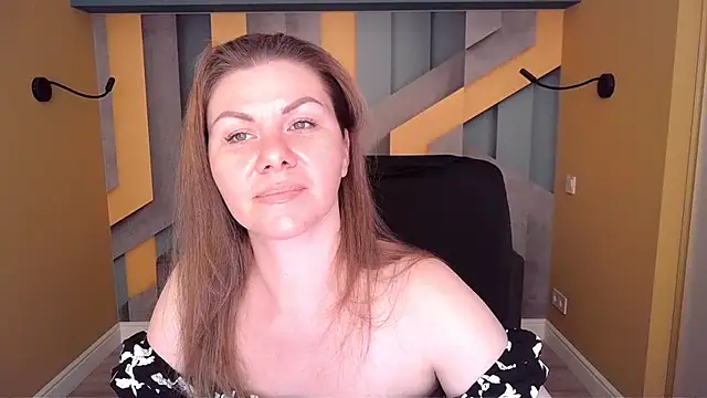 Watch LunaKissesx live on EroticFlix - High definition streams