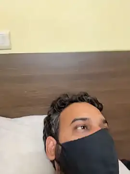 indianshycouple