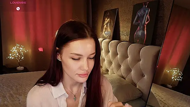 Aria_Mila webcam