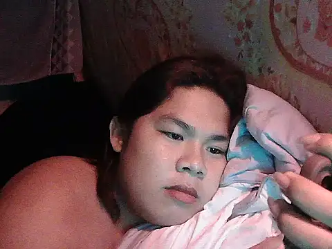 huntrix2025 (M twink) - to build my house and lets have fun