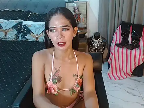 SexyHeart23 webcam