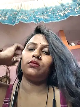 Jasmine_Januja webcam