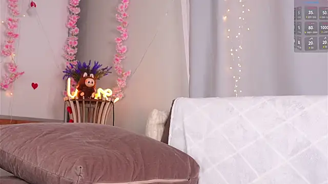 CherlyGuss preview
