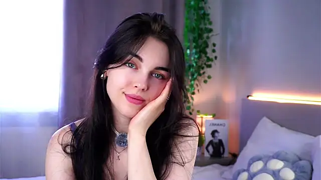 Watch MirnaTellado live on EroticFlix - High definition streams