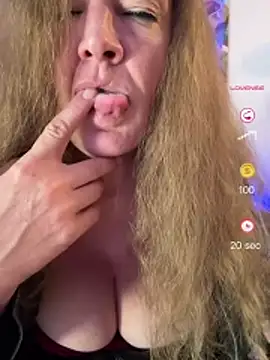 MumGabriela webcam