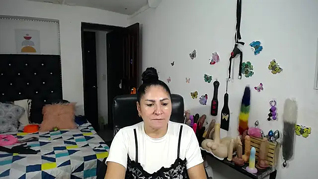 mature_bigboobs10 webcam