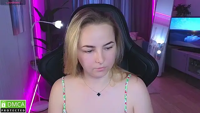 Mira_Mermayd webcam