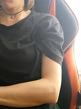 Aashikalaa webcam