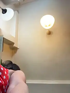 Hotmomcheckk_ webcam