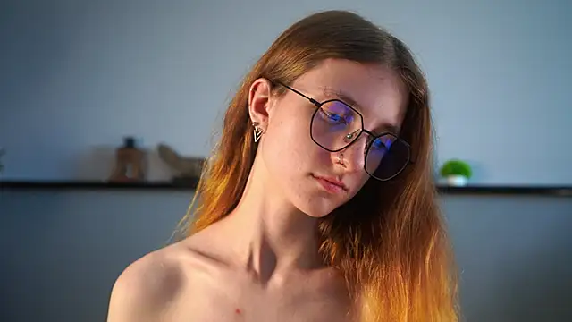 janeubry (F teen) - fake semen on my chest
