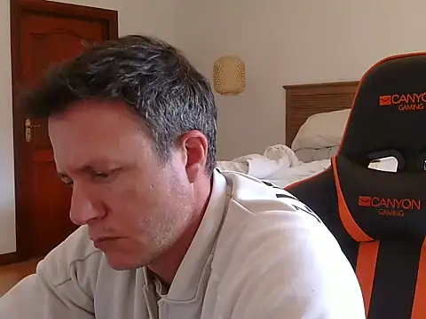 TroyDieselXXX webcam