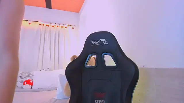Sweet_Allan webcam