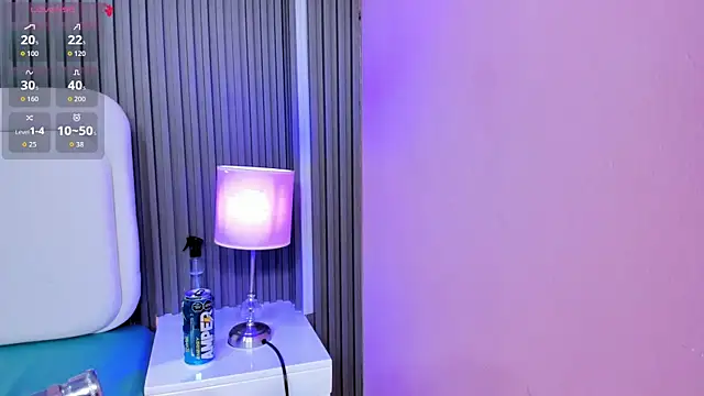 lia_sucker webcam