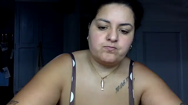 Velvetshadow_48 webcam