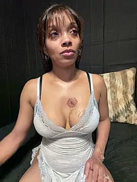 Rakiyahcharms