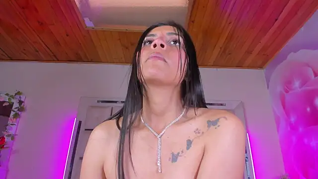 emili_clark webcam