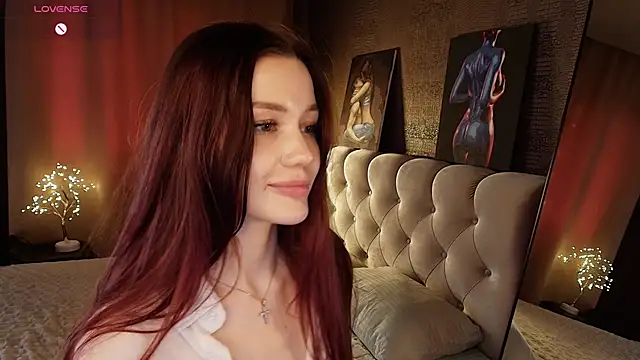 Aria_Mila webcam