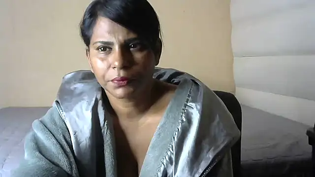 Watch indianDreams_ live on EroticFlix - High definition streams