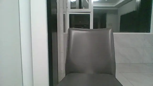 nole_china7 (Ask my age) - talk / fun / cum