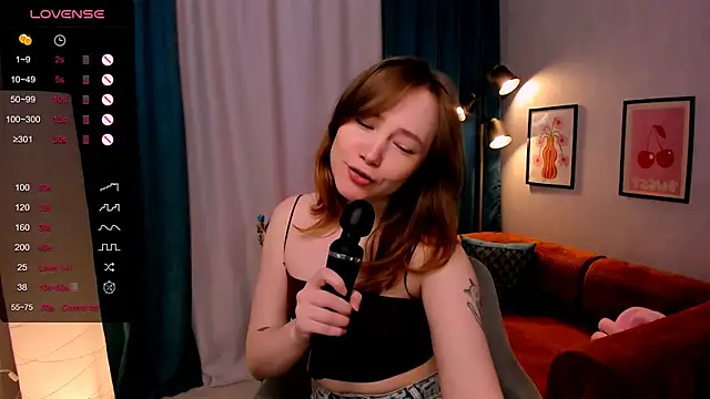 LanaBlu_ webcam