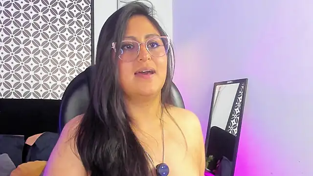 Watch Amber_gold_ live on EroticFlix - High definition streams