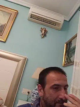 DanTrov79 webcam
