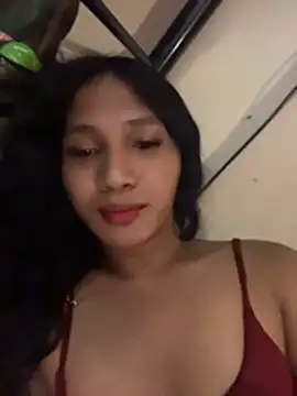 slutty_aki webcam