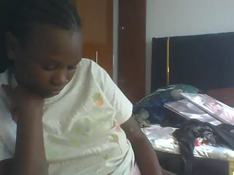 Ebony_caramell webcam