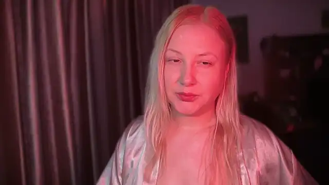 BikiHellena webcam