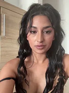 Mia_spicyy webcam